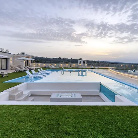 Elira Luxury - With Private Pool *